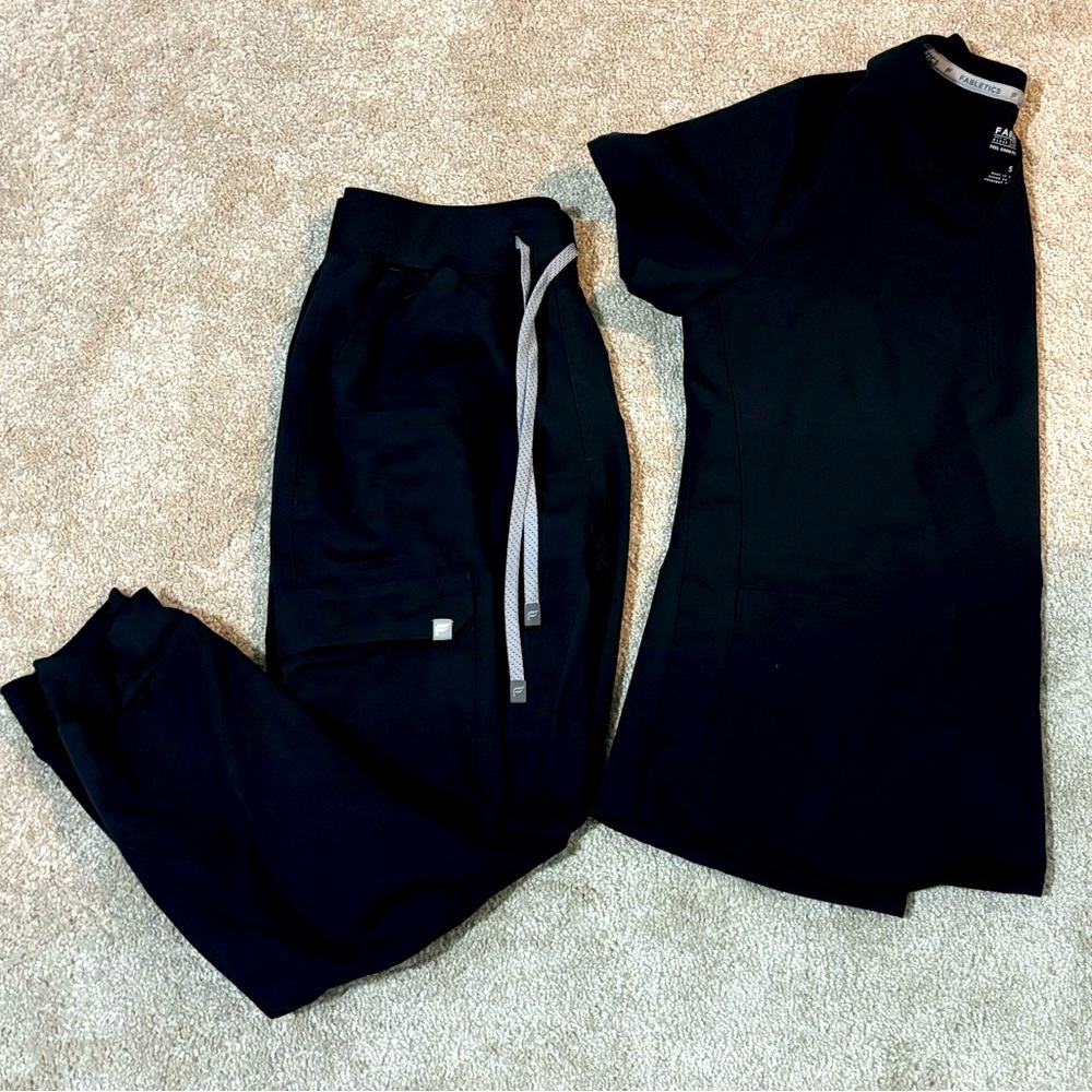 Fabletics Black Scrubs Set for Sale!